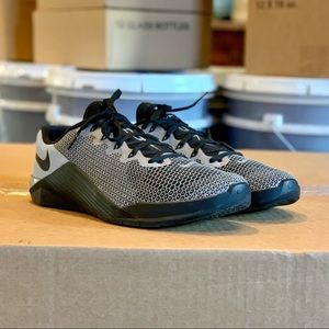 Nike Metcon 5 size 9.5 mens